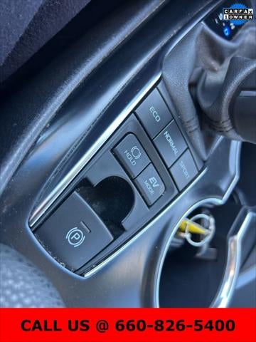 2020 Toyota Camry Hybrid XLE