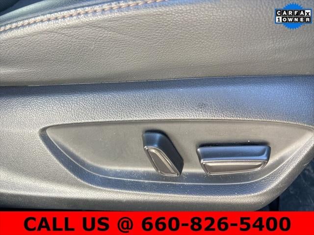 2020 Toyota Camry Hybrid XLE