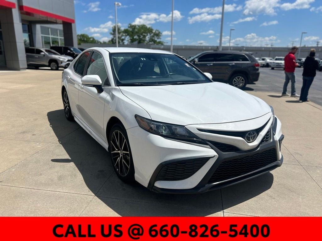 2024 Toyota Camry SE