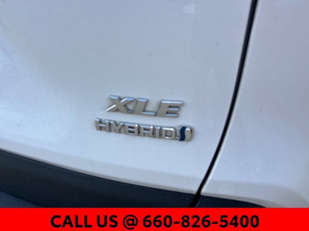 2022 Toyota RAV4 Hybrid XLE