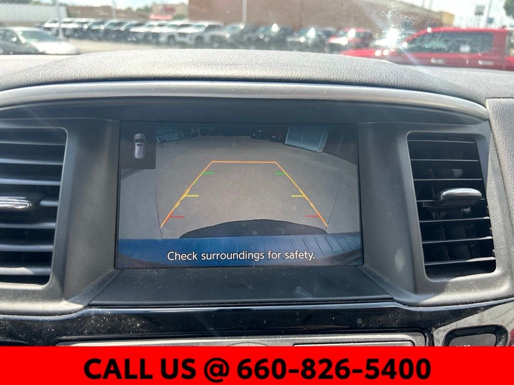 2020 Nissan Pathfinder SV