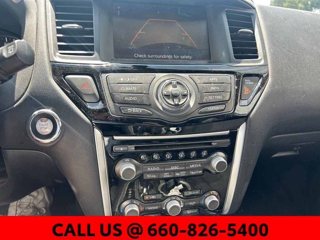 2020 Nissan Pathfinder SV