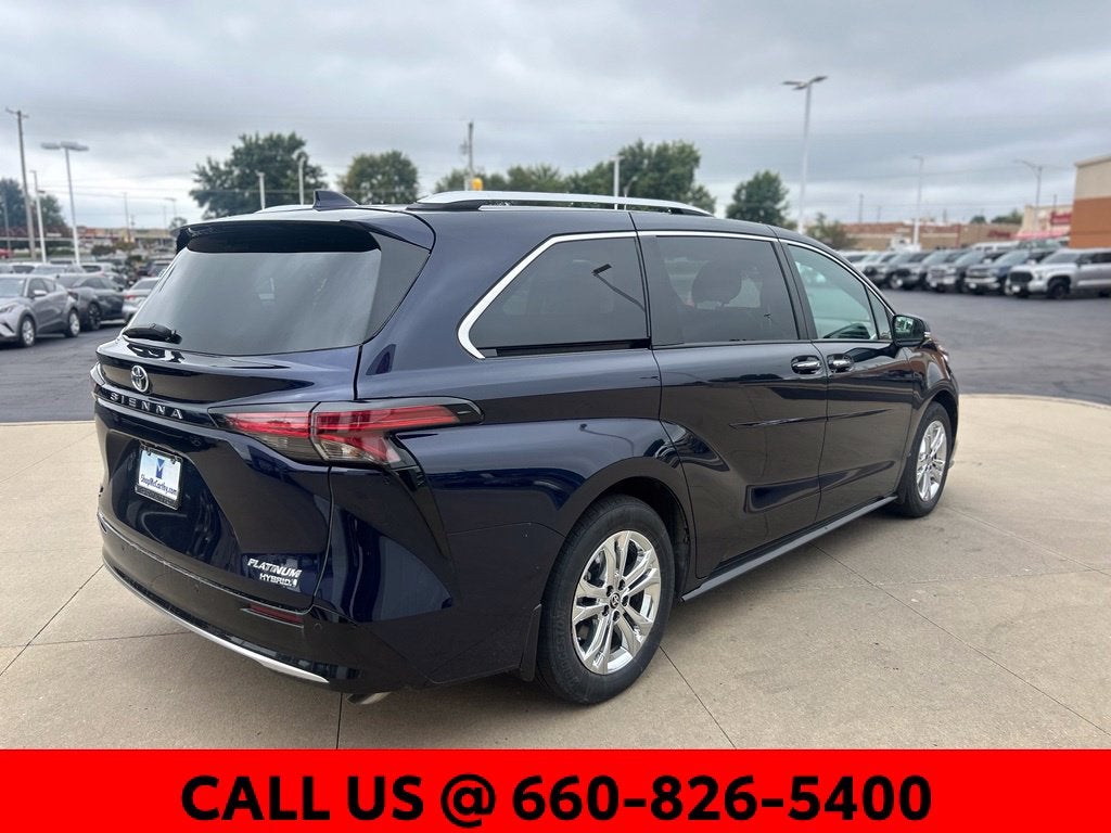 2023 Toyota Sienna Platinum 7 Passenger