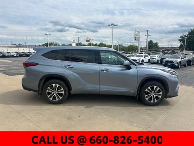 2022 Toyota Highlander Hybrid XLE