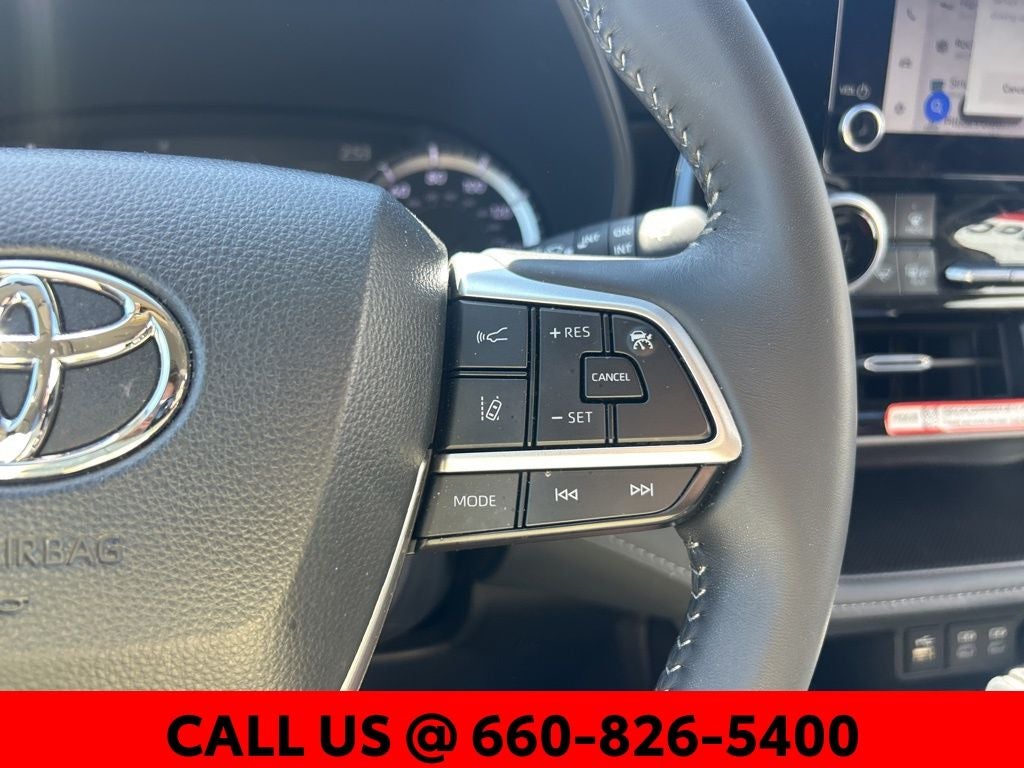 2025 Toyota Highlander LE