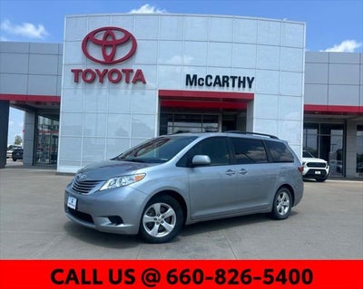 2016 Toyota Sienna LE 8 Passenger