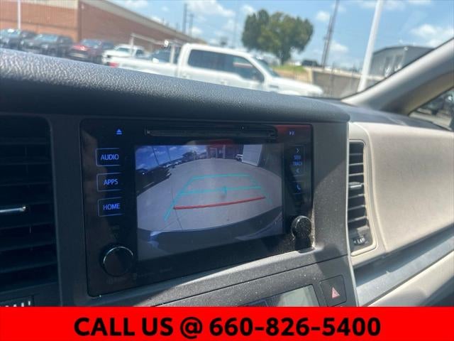 2016 Toyota Sienna LE 8 Passenger