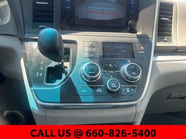 2016 Toyota Sienna LE 8 Passenger
