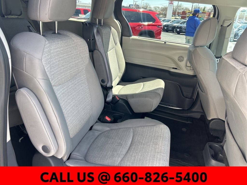 2024 Toyota Sienna LE 8 Passenger