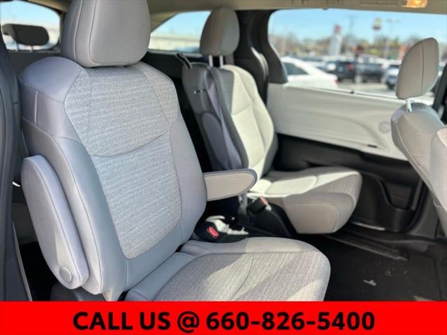 2025 Toyota Sienna LE 8 Passenger