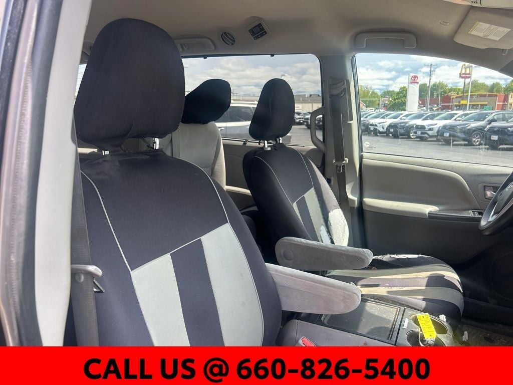 2020 Toyota Sienna LE