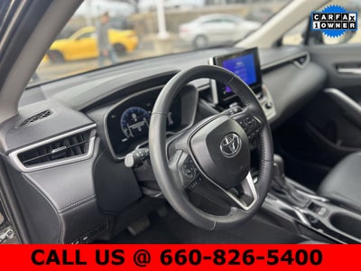 2025 Toyota Corolla Cross XLE