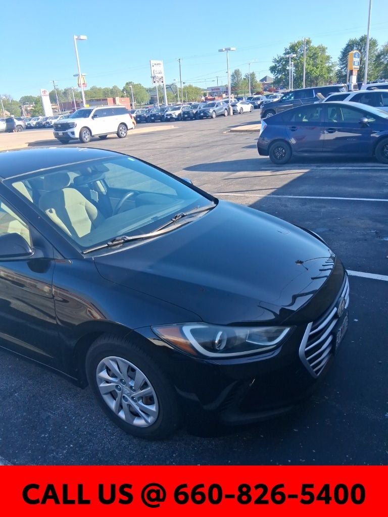 2017 Hyundai ELANTRA SE
