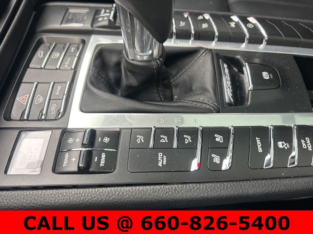 2020 Porsche Macan Base