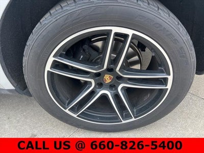 2020 Porsche Macan Base