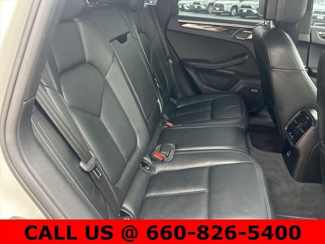 2020 Porsche Macan Base