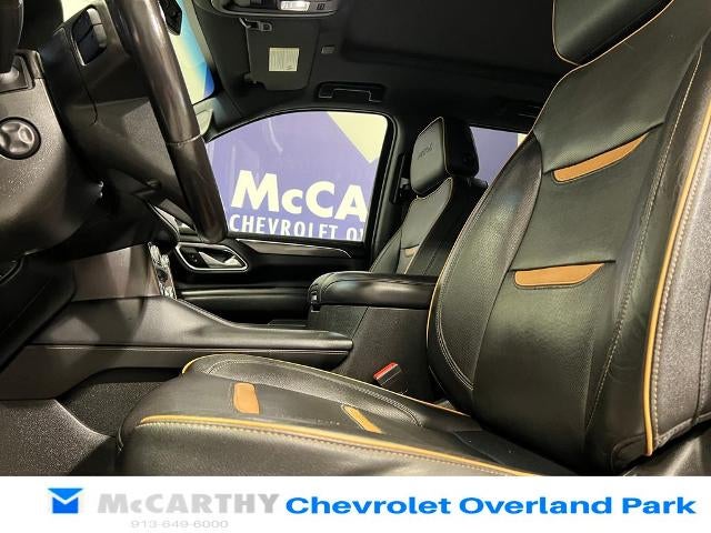2022 GMC Yukon XL AT4
