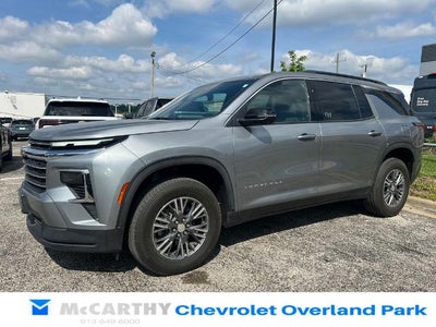 2024 Chevrolet Traverse LT