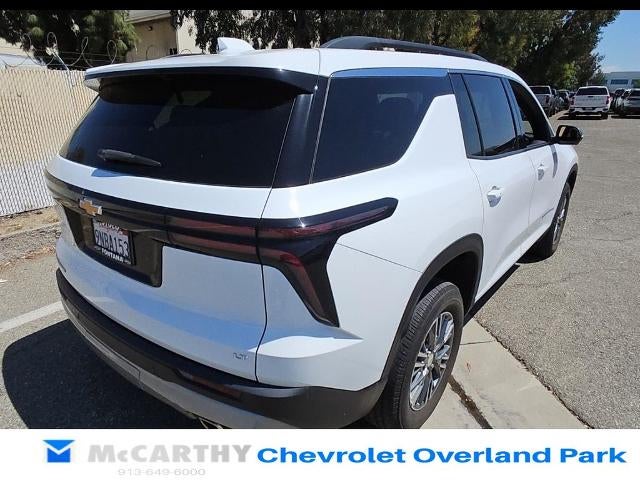 2024 Chevrolet Traverse LT