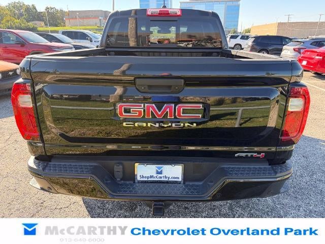 2023 GMC Canyon 4WD AT4