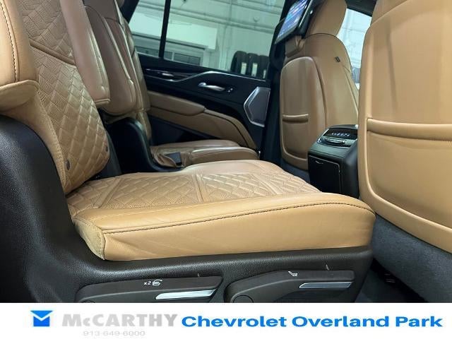 2023 Cadillac Escalade Sport