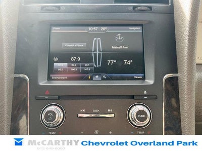 2015 Lincoln Navigator L Base