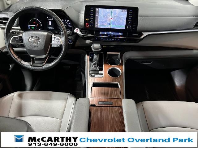 2021 Toyota Sienna XLE