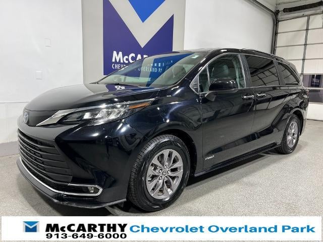 2021 Toyota Sienna XLE