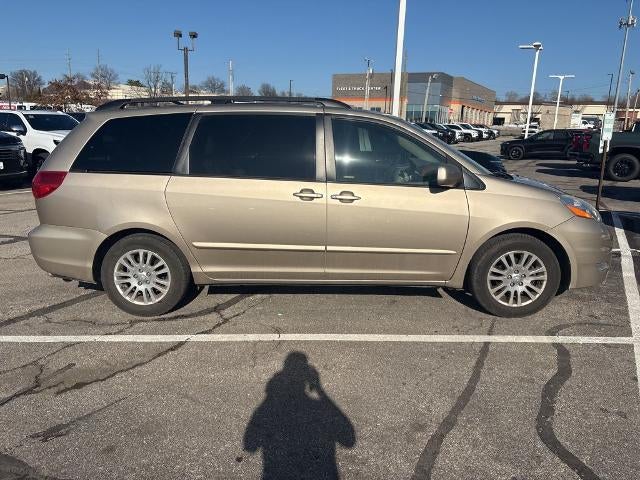 2008 Toyota Sienna XLE