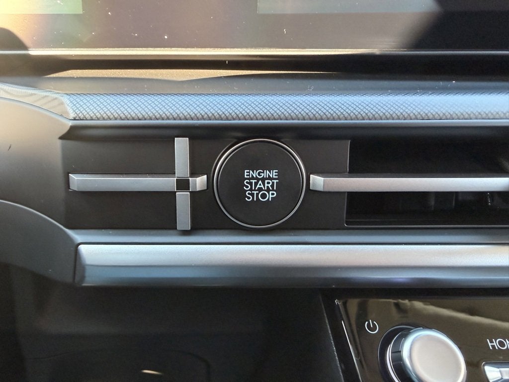 2025 Hyundai SANTA FE HYBRID SEL