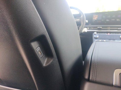 2025 Hyundai SANTA FE SEL FWD