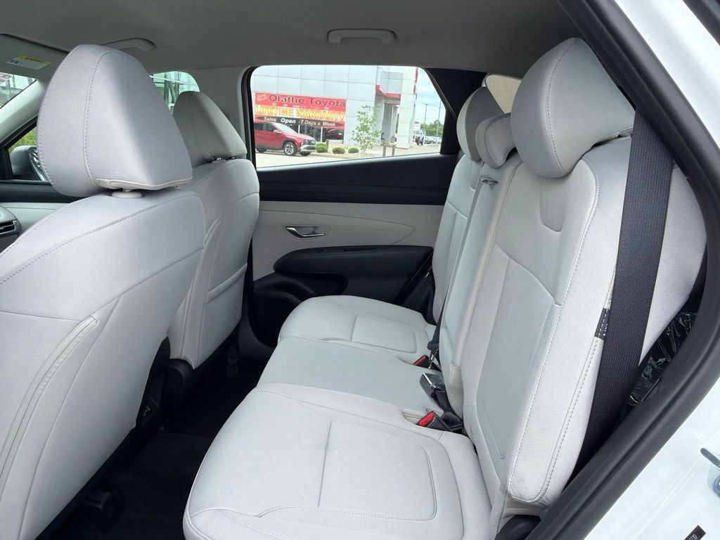 2026 Hyundai TUCSON SE