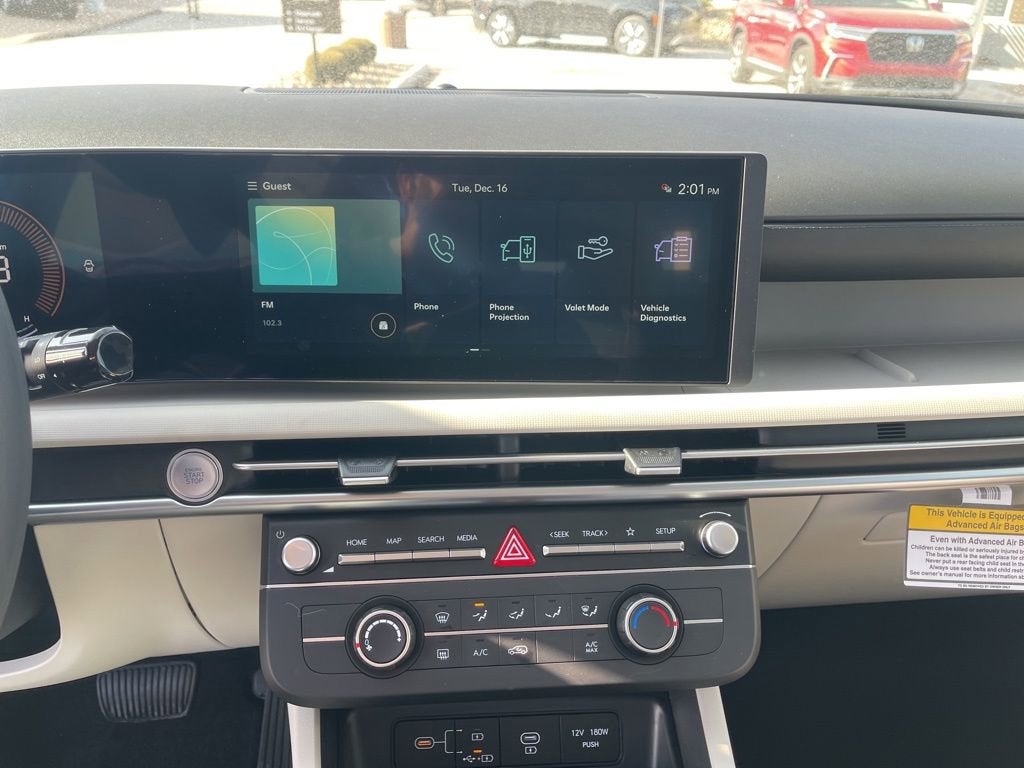 2026 Hyundai TUCSON SE