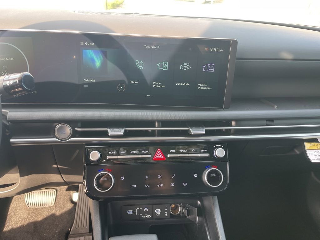 2026 Hyundai SANTA CRUZ SEL Activity