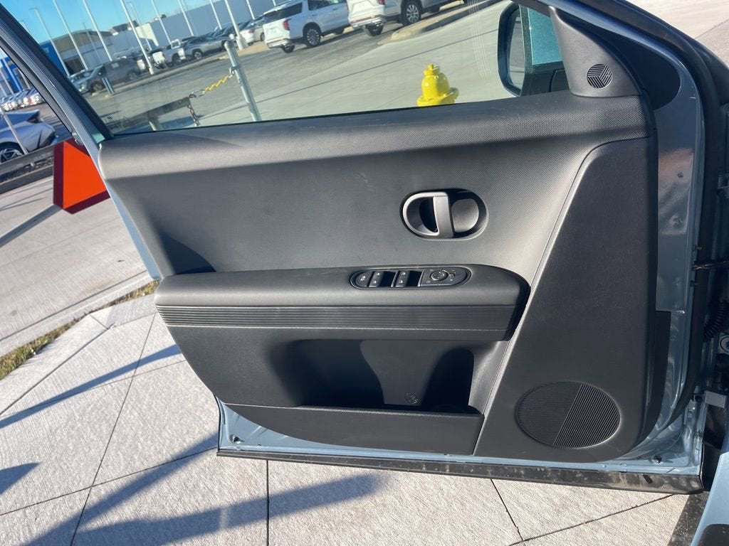 2026 Hyundai IONIQ 5 SE