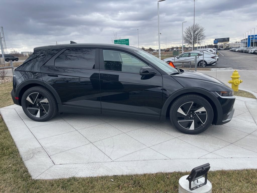 2026 Hyundai IONIQ 5 SE