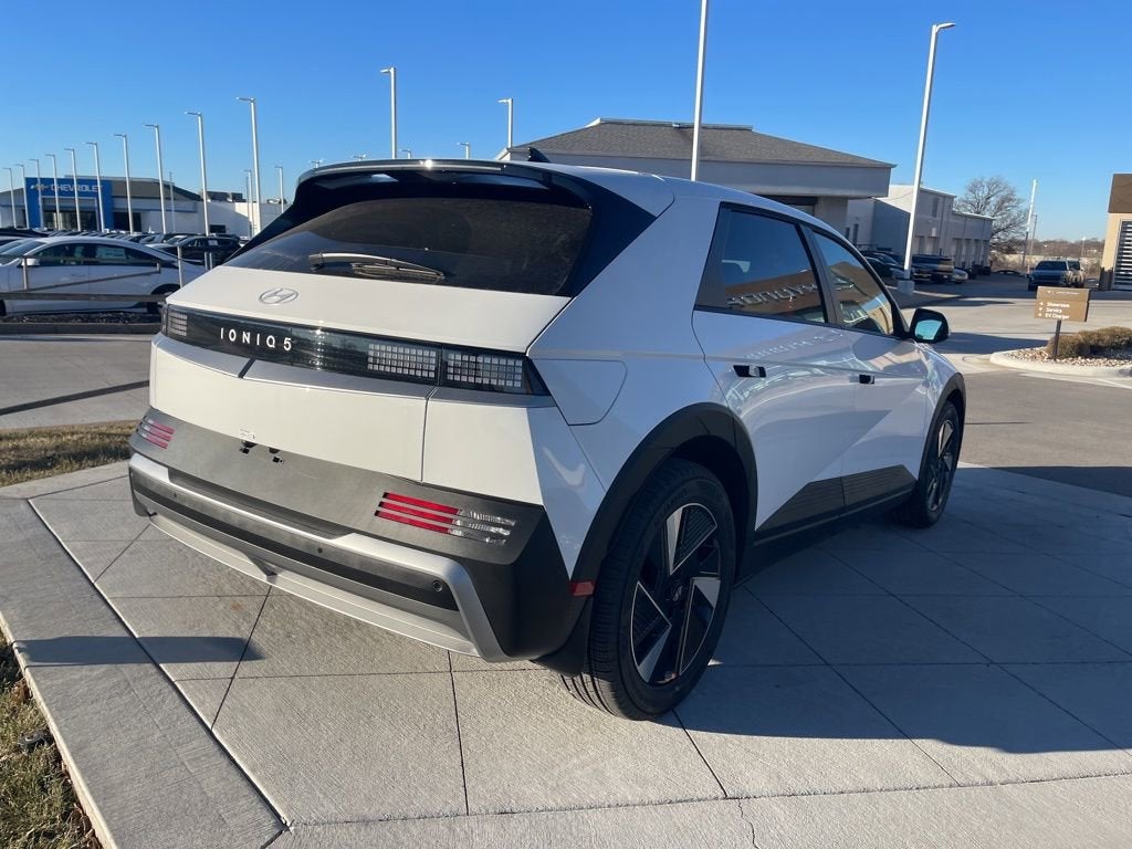 2026 Hyundai IONIQ 5 SE