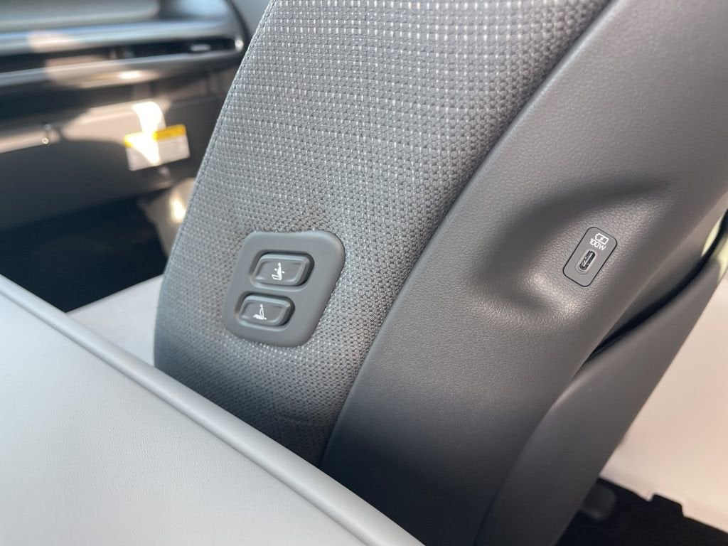 2026 Hyundai IONIQ 9 SE