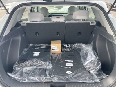 2026 Hyundai KONA SE