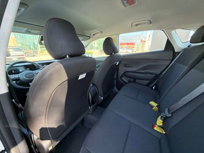 2026 Hyundai KONA SE