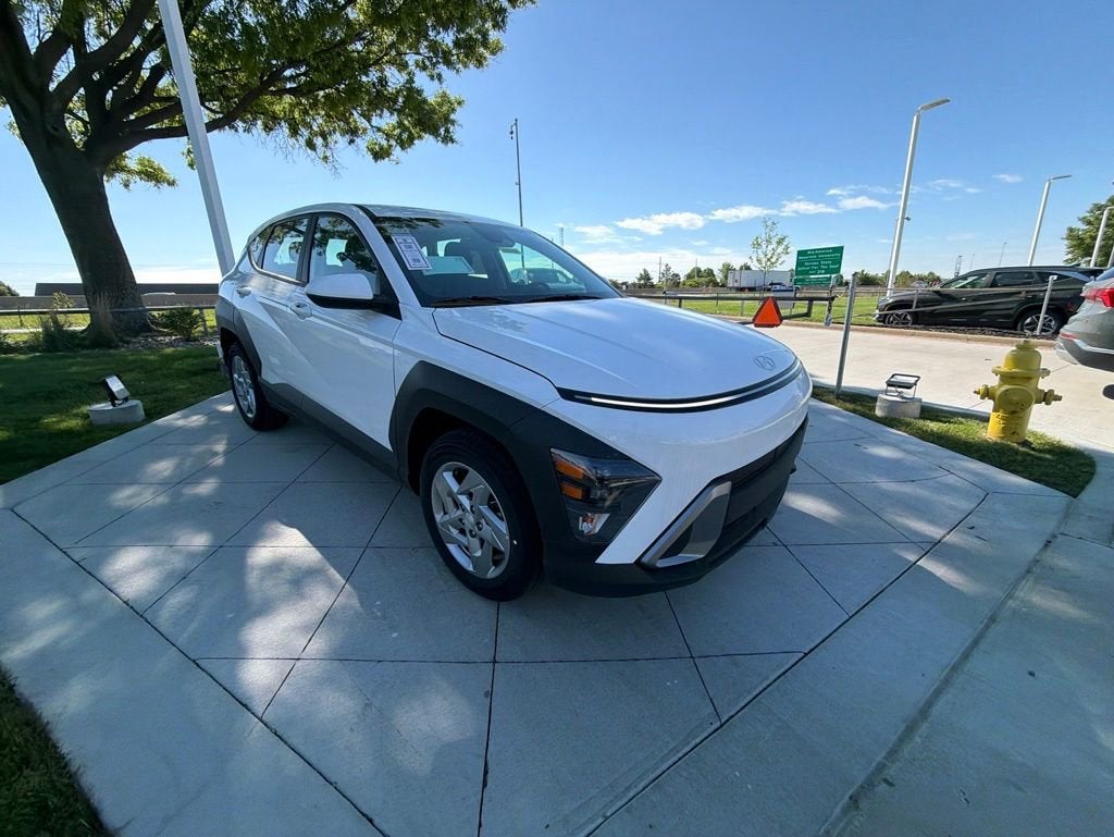 2026 Hyundai KONA SE