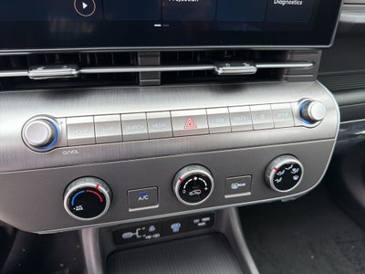 2026 Hyundai KONA SE