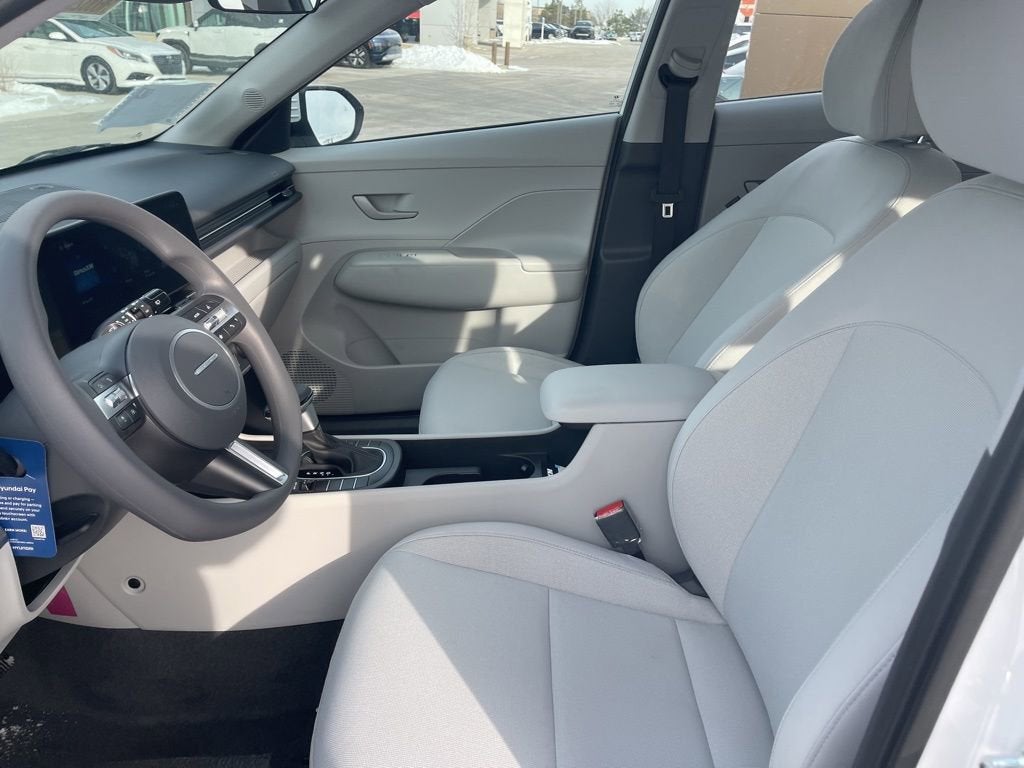 2026 Hyundai KONA SE