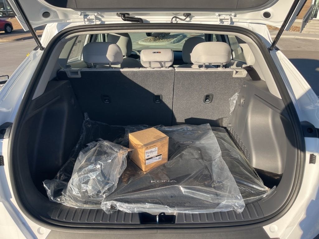 2026 Hyundai KONA SE