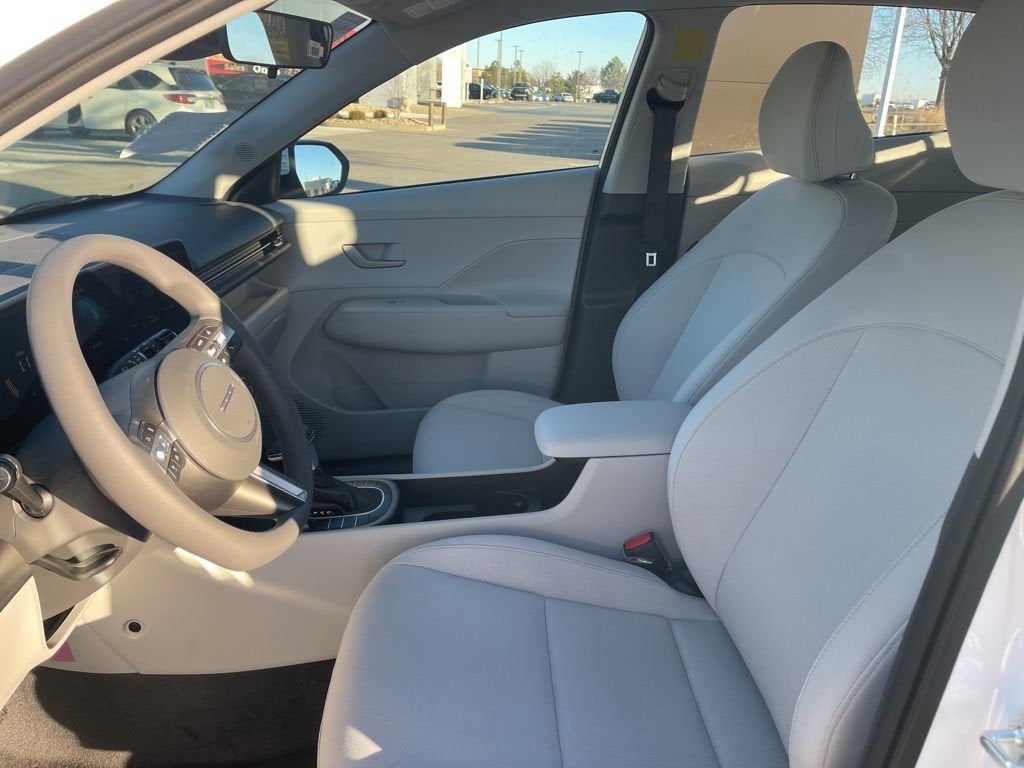 2026 Hyundai KONA SE