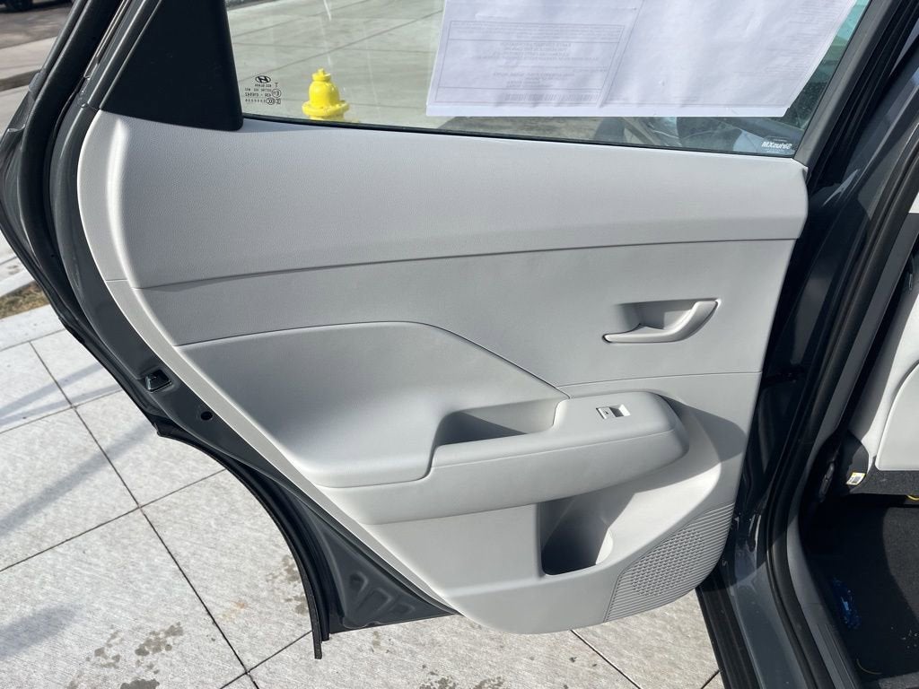 2026 Hyundai KONA SE