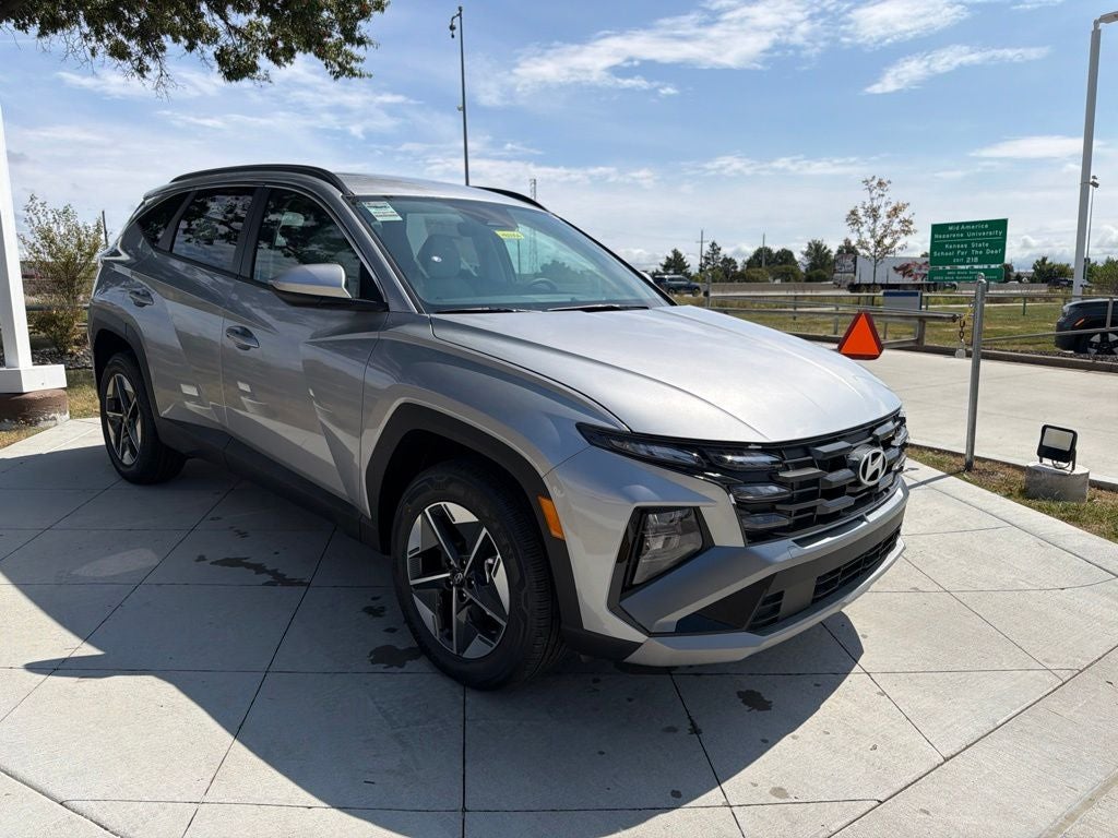 2026 Hyundai TUCSON HYBRID SEL