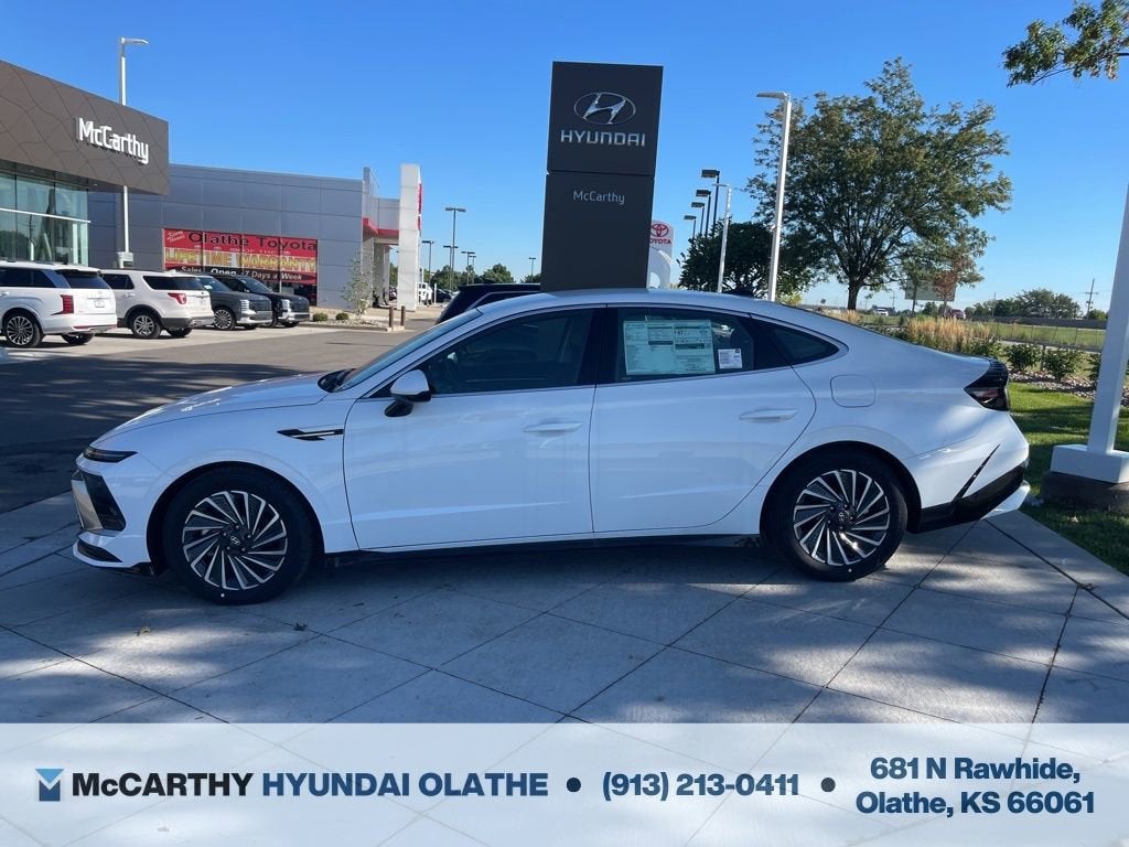 2025 Hyundai SONATA HYBRID SEL