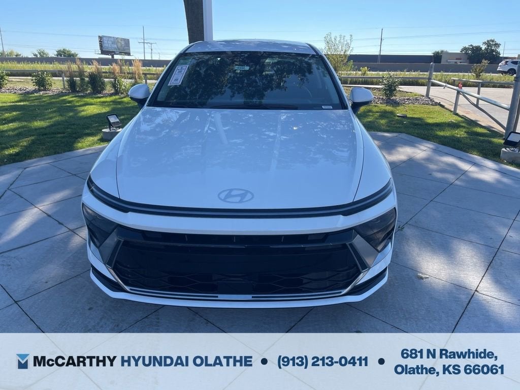 2025 Hyundai SONATA HYBRID SEL