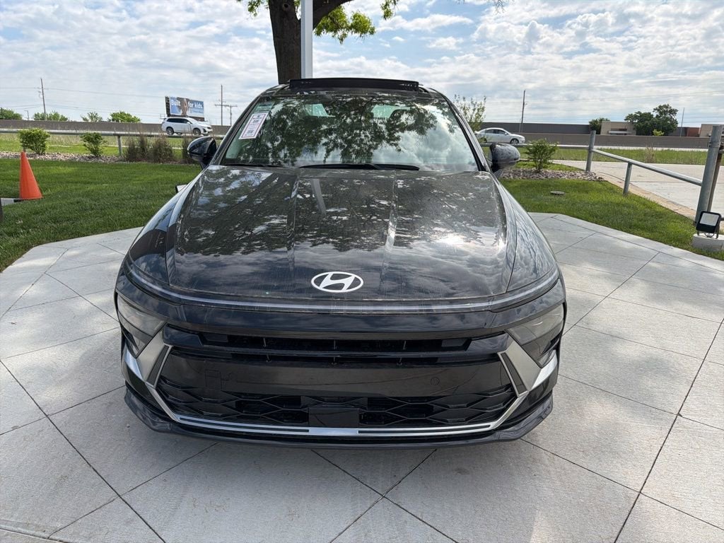 2026 Hyundai SONATA HYBRID SEL